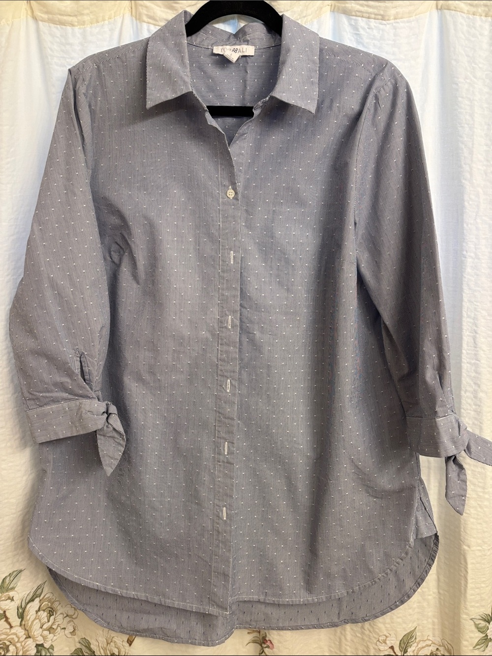 Roz & Ali  Light Blue Dot Tie-Sleeve Button-Down Shirt